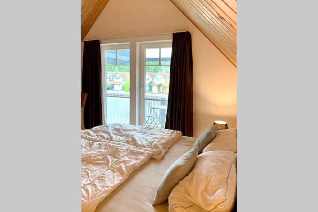 Ferienhaus Mit Bootssteg Am See In راينزبرج المظهر الخارجي الصورة